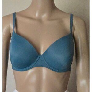 Victoria's Secret PINK Wear Everywhere T Shirt Lightly Lined blue Bra size 32DD